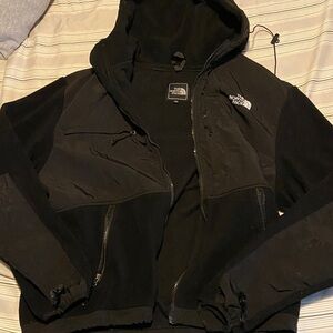 The North Face Men's Black Performance Jacket